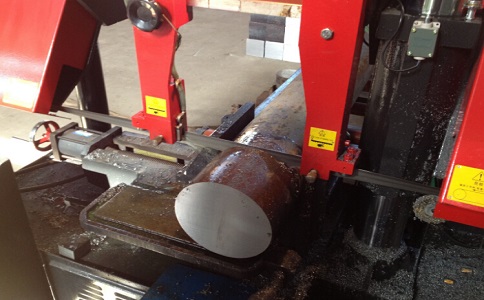 长倘口镇卧式带锯床加工时出现明显振荡如何排查？